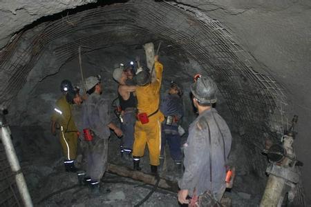 海港工程爆破中的危险因素分析以及应对工程爆破危险的措施